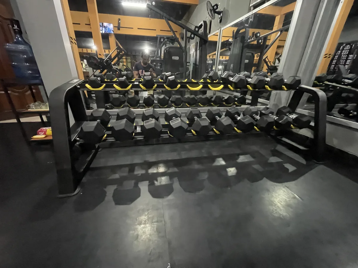 Dumbbell rack at Bil Gym Purworejo