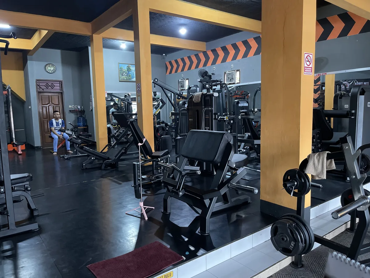 Gym equipment at Bil Gym Purworejo