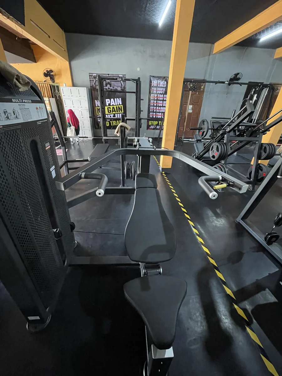 Training floor and machines at Bil Gym Purworejo